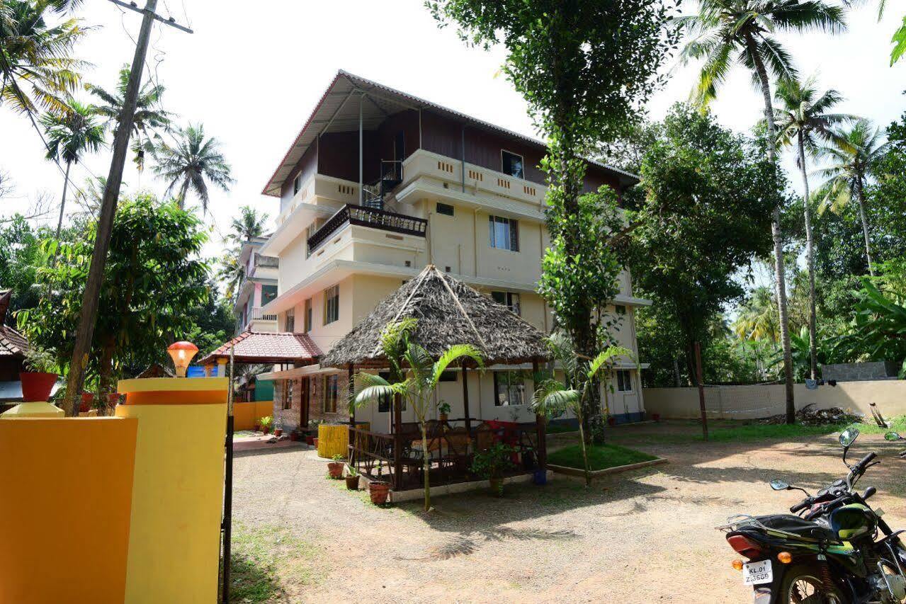 Coral Cove Beach Resort Varkala Ngoại thất bức ảnh